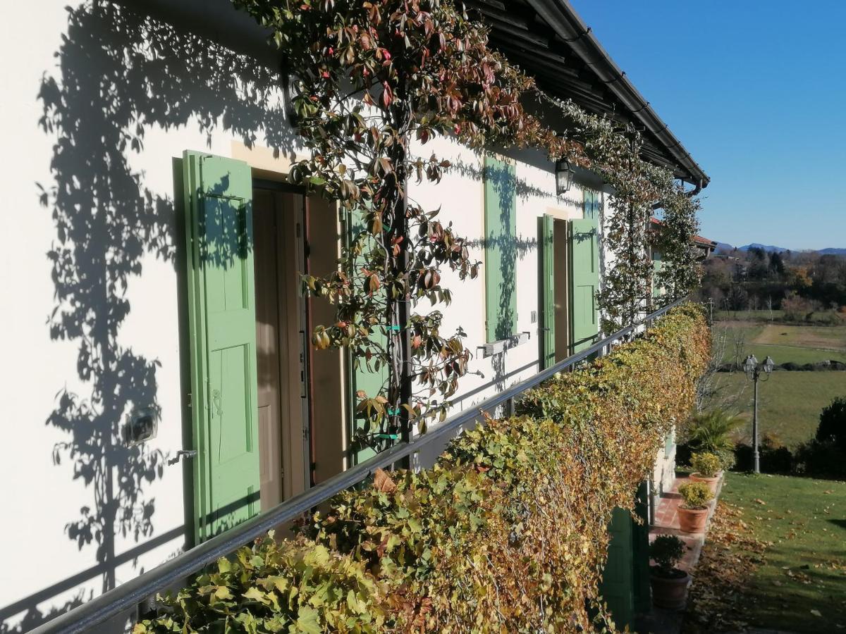 Casale Raffaello B&B Como Albese Con Cassano Kültér fotó